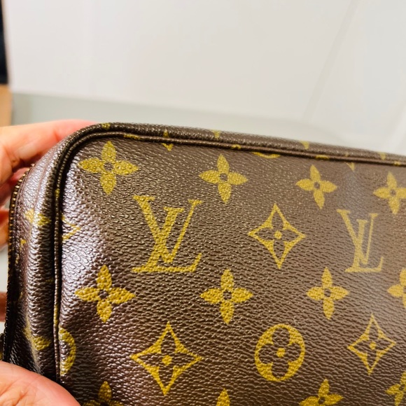 Toiletry 23 make up pouch ✔️Sold - Picture 16 of 16